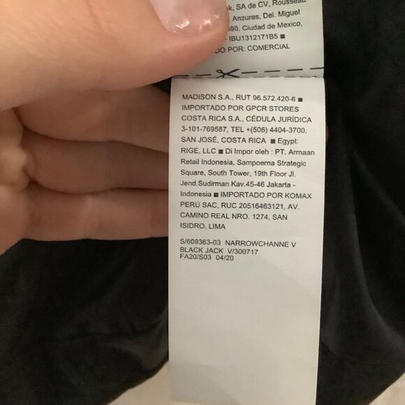 Old Navy Active Puffer Narrow Channel Vest Women XS Black Nylon Polyester - Picture 6 of 9